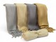 Pashmina para invitadas de boda en tonos neutros con flecos decorativos