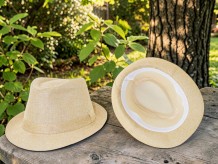 Sombreros para invitados de boda y eventos al aire libre