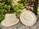 Sombreros para invitados de boda y eventos al aire libre